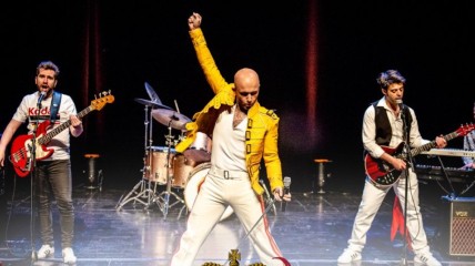 QUEEN coverband Mother Mercury